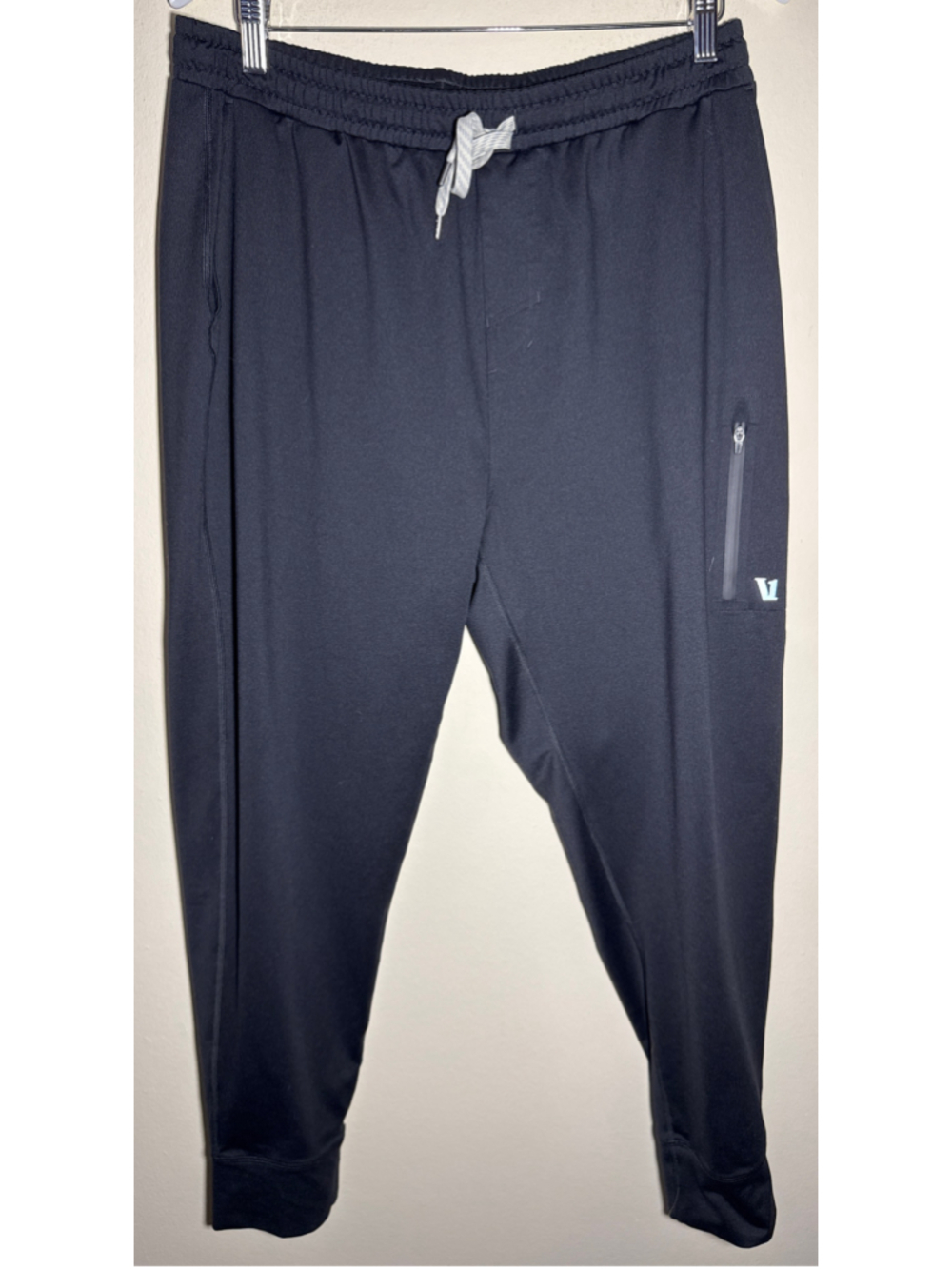 Vuori Sunday Joggers Black 29” inseam